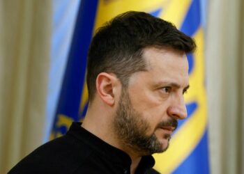 زيلينسكي يتهم موسكو بتخريب مفاوضات السلام بعد ساعات من استهداف مقر بوتين… وترامب يتدخل فى الأزمة 2025