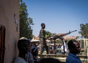 ليبيا بين صفقات السلاح وحرب السودان: تداعيات أمنية وسياسية تهدد الاستقرار الإقليمي 2025