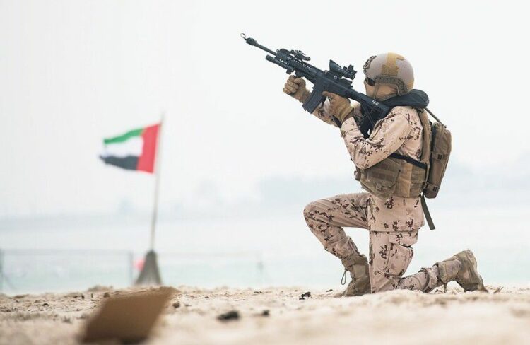 العليمي يلغي اتفاقية الدفاع المشترك مع الإمارات ويمنحها 24 ساعة للخروج من اليمن 1 العليمي يلغي اتفاقية الدفاع المشترك مع الإمارات ويمنحها 24 ساعة للخروج من اليمن 2025