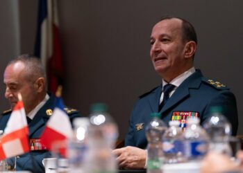 لقاء عسكري رفيع في باريس لبحث دعم الجيش اللبناني وسط تصعيد ميداني 2025