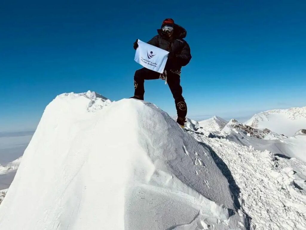 فاطمة العوضي.. أصغر وأول امرأة عربية تتسلق قمة فينسون في القارة القطبية الجنوبية 2 فاطمة العوضي.. أصغر وأول امرأة عربية تتسلق قمة فينسون في القارة القطبية الجنوبية 2026