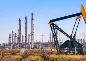 أحداث فنزويلا تهز أسواق الطاقة… وخبراء يحذرون من “موجة صعود صاروخية” في أسعار النفط 2026