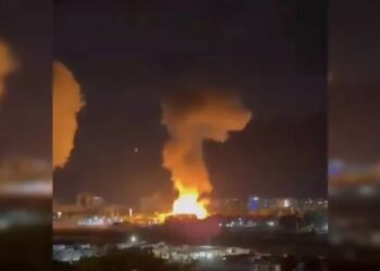 عاجل: الجيش الأمريكي تبدأ عملية عسكرية في فنزويلا وغارات تدمّر منظومات الدفاع الجوي بكاراكاس "فيديو" 2026