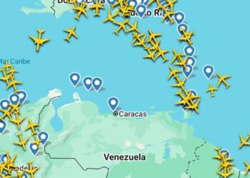 عاجل: واشنطن تحظر الطيران فوق فنزويلا تزامناً مع سلسلة غارات تستهدف كاراكاس 2026