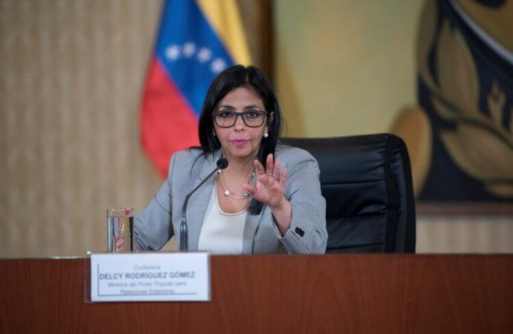 نائبة الرئيس الفنزويلي تؤكد شرعية مادورو وتطالب بالإفراج الفوري عنه بعد اعتقاله من قبل القوات الأمريكية 1 نائبة الرئيس الفنزويلي تؤكد شرعية مادورو وتطالب بالإفراج الفوري عنه بعد اعتقاله من قبل القوات الأمريكية 2026