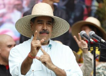 عملية سرية واسعة لاعتقال رئيس فنزويلا: وكالة الاستخبارات الأمريكية CIA وراء تتبع مادورو قبل اعتقاله 5 عملية سرية واسعة لاعتقال رئيس فنزويلا: وكالة الاستخبارات الأمريكية CIA وراء تتبع مادورو قبل اعتقاله 2026