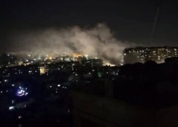 انفجارات عنيفة تهز محيط مطار المزة بدمشق.. وأنباء عن اقتتال داخلي وانقلاب في صفوف "الأمن العام" 2026