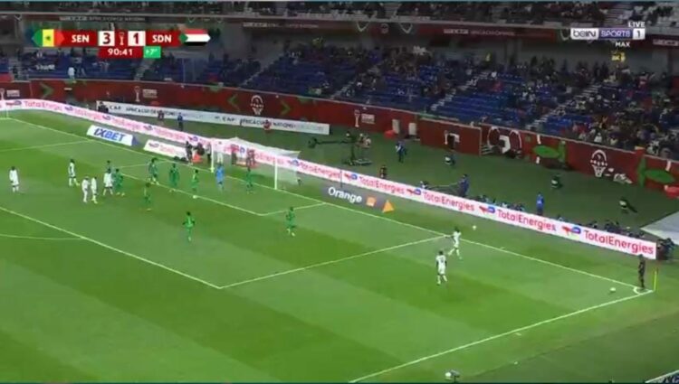 أسود التيرانغا "منتخب السنغال " تعبر.. لكن صورة طفل سوداني باكٍ في المدرجات تخطف الكاميرا من ماني 2026