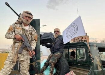 اليمن.. العليمي يعلن استعادة حضرموت بالكامل بعد انسحاب المجلس الانتقالي الجنوبي 7 اليمن.. العليمي يعلن استعادة حضرموت بالكامل بعد انسحاب المجلس الانتقالي الجنوبي 2026