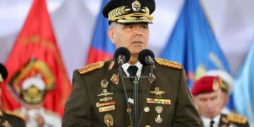 فنزويلا في مواجهة حاسمة.. وزير الدفاع يعلن التعبئة العامة والجيش يستعد لحماية البلاد 2026