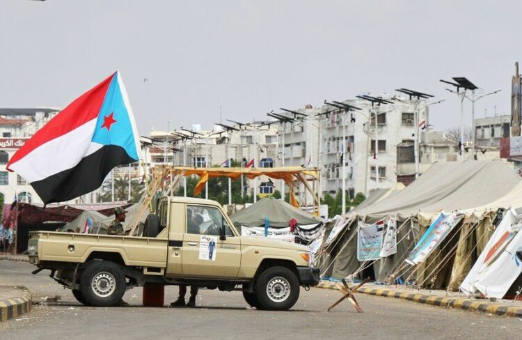 اليمن : حضرموت تعود للعمل الرسمي وسط إجراءات أمنية مشددة وتحقيقات في اختطاف مسؤول حكومي 2026