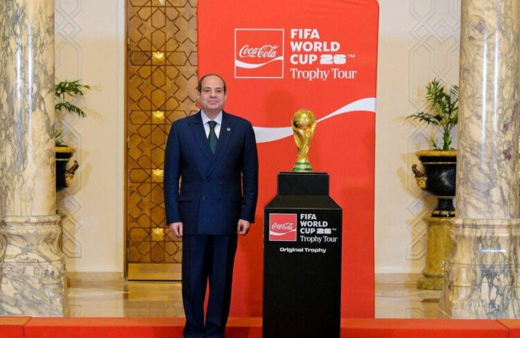 مصر : السيسي يستقبل وفد الفيفا ويعرب عن تطلعه لاستضافة البطولة مستقبلاً 2026