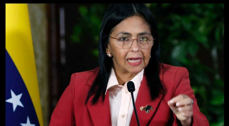 جيش فنزويلا يعلن تولي ديلسي رودريغيز نائبة مادورو رئيسة البلاد 2026