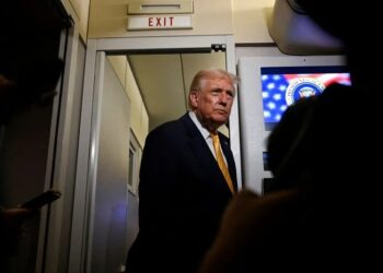 ترامب يتوعد طهران بـ "ضربة قوية" حال استمرار قمع المحتجين.. وحصيلة الضحايا ترتفع 2026