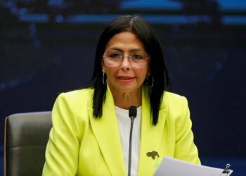 بريطانيا تفرض عقوبات مالية على رئيسة فنزويلا الجديدة "ديلسي رودريغيز" وتستثني مادورو من قائمتها 2026