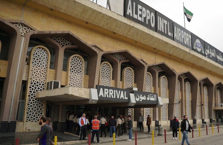 سوريا تعلق الرحلات الجوية من وإلى حلب بعد تصاعد الاشتباكات بين الجيش و”قسد” 2026