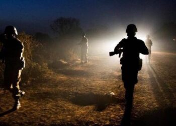 "إغلاق المنفذ الأخير".. الجيش السوداني يدفع بتعزيزات ضخمة لولاية النيل الأزرق ويفرض طوقاً أمنياً على الحدود الإثيوبية 2026