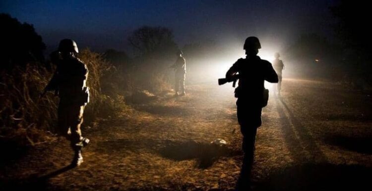 "إغلاق المنفذ الأخير".. الجيش السوداني يدفع بتعزيزات ضخمة لولاية النيل الأزرق ويفرض طوقاً أمنياً على الحدود الإثيوبية 2026