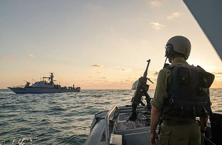 مزاعم إسرائيلية عن إطلاق النار على سفينة حربية مصرية في مياه غزة 2026