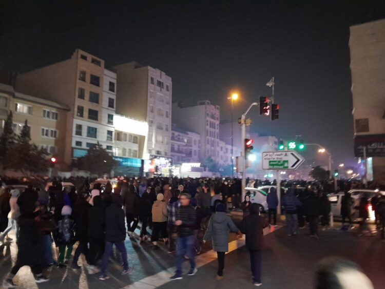 عزل إيران جوياً ورقمياً.. إلغاء رحلات دولية في "جمعة الغضب" 2026