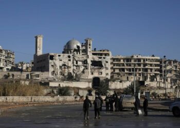 قوات كردية تتهم تركيا بدعم هجمات الجيش السوري في حلب بطائرات مسيّرة وسط صمت أنقرة 2026