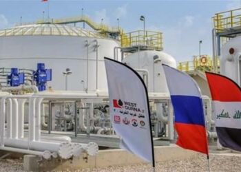 العراق يتفاوض مع "شيفرون" الأمريكية لخلافة "لوك أويل" الروسية في حقل غرب القرنة 2 2026