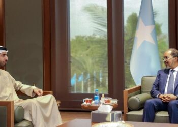 زلزال القرن الأفريقي: الصومال يطرد القوات الإماراتية ويحظر مجالها الجوي ردا على تهريب "الزبيدي" 2026