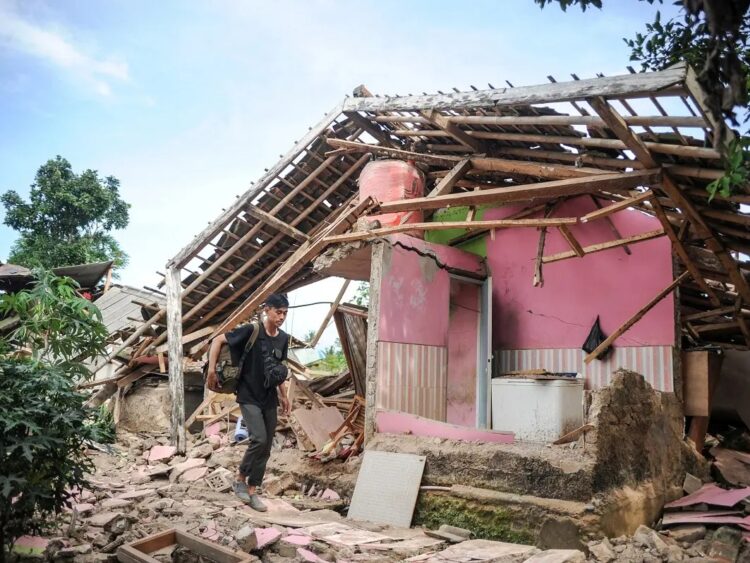زلزال قوي يضرب شرق إندونيسيا.. هزات عنيفة تثير الذعر وتحذيرات من نشاط زلزالي متزايد 2026