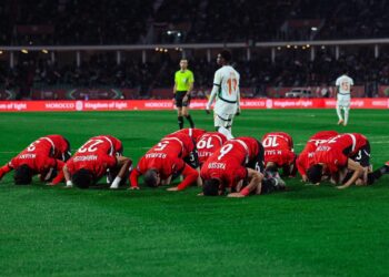 "الفراعنة" يروّضون "الأفيال".. مصر تُقصي حامل اللقب وتواجه السنغال في نصف نهائي أفريقيا بالمغرب 2026