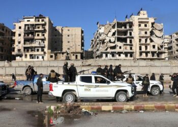 سوريا : تصعيد خطير في ريف حلب الشرقي.. قوات الشرع تعلن مناطق عسكرية مغلقة وسط تحذيرات من استهداف المدنيين 2026