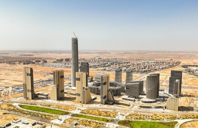 مصر : بعد "رأس الحكمة"و "علم الروم" ... صفقات خليجية عملاقة على أعتاب العاصمة الإدارية 2026