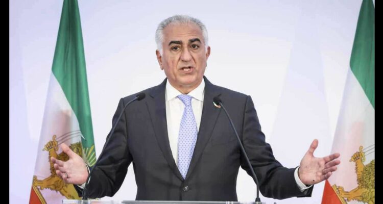 نجل الشاه الإيراني يستعد للعودة إلى إيران ويتعهد بقيادة مرحلة انتقالية لإعادة بناء الدولة وسط موجة الاحتجاجات 2026