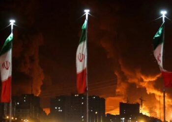 قاب قوسين أو أدنى.. القصة الكاملة للضربتين اللتين كادت إسرائيل توجههما لإيران 2026