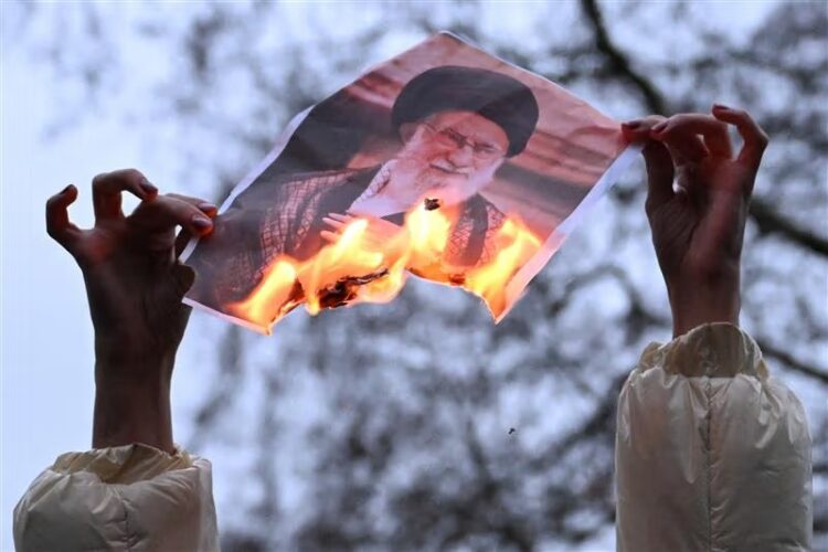 هولندا تقود حراكاً أوروبياً لتصنيف "الحرس الثوري" إرهابياً واستدعاء سفراء إيران يتواصل 2026