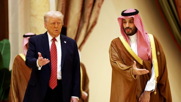 بقيادة محمد بن سلمان… السعودية وعُمان وقطر تتحرك دبلوماسيًا لثني ترامب عن الخيار العسكري ضد إيران 2026