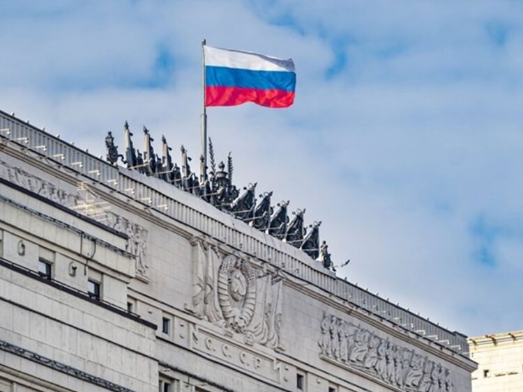 موسكو تطرد دبلوماسيا بريطانيا بتهمة التجسس وتمهله أسبوعين لمغادرة البلاد 2026