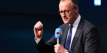 روسيا جارنا الأكبر.. تحول استراتيجي في خطاب ألمانيا تحت وطأة أزمة غرينلاند وضغوط ترامب "فيديو" 2026