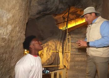 "سبيد" في حضرة الفراعنة.. رحلة جنونية داخل الهرم الأكبر والمتحف الكبير 2026