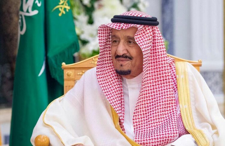 العاهل السعودي يخضع لفحوص طبية في الرياض والديوان الملكي يطمئن 2026