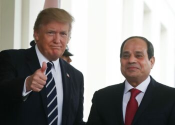 "نهر النيل شريان حياة لا يقبل المساس".. رسالة قوية من السيسي رداً على مبادرة ترامب 2026