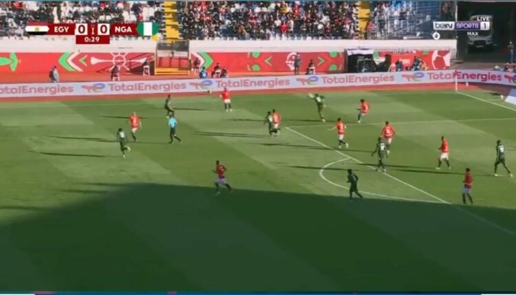 صافرات على السلام الوطني: كيف أشعلت جماهير المغرب غضب المصريين في ليلة نيجيريا؟ 2026