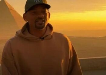 ويل سميث أمام أهرامات الجيزة: القاعدة رقم 83 لنجوم السينما وجولة تاريخية داخل هرم خوفو صور وفيديو 2026