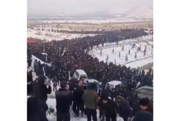 رداً على تهديدات الشرع.. آلاف الكرد يزحفون من تركيا والعراق باتجاه شمال شرق سوريا "فيديو" 2026