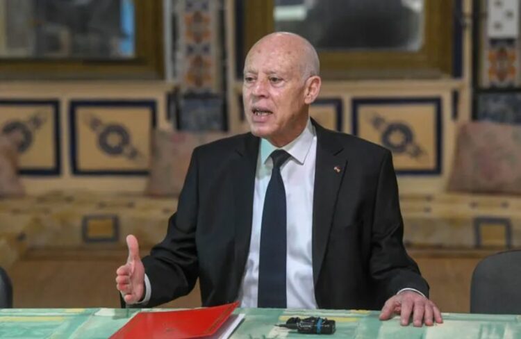 الرئيس التونسي قيس بن سعيّد يوجه الجيش لقيادة عمليات الإنقاذ لمواجهة التقلبات الجوية الشديدة 2026