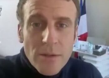 عين ماكرون الحمراء.. نزف بسيط أم صورة رئيس منهك سياسيًا؟ 2026