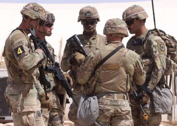 US military personnel participate in the Best Squad Competition at the Buehring base camp in Udairi, in the northwestern region of Kuwait, on May 10, 2023. (Photo by Yasser Al-Zayyat / AFP)
