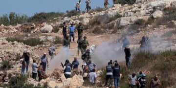 Israeli forces intervene Palestinians' protest in West Bank